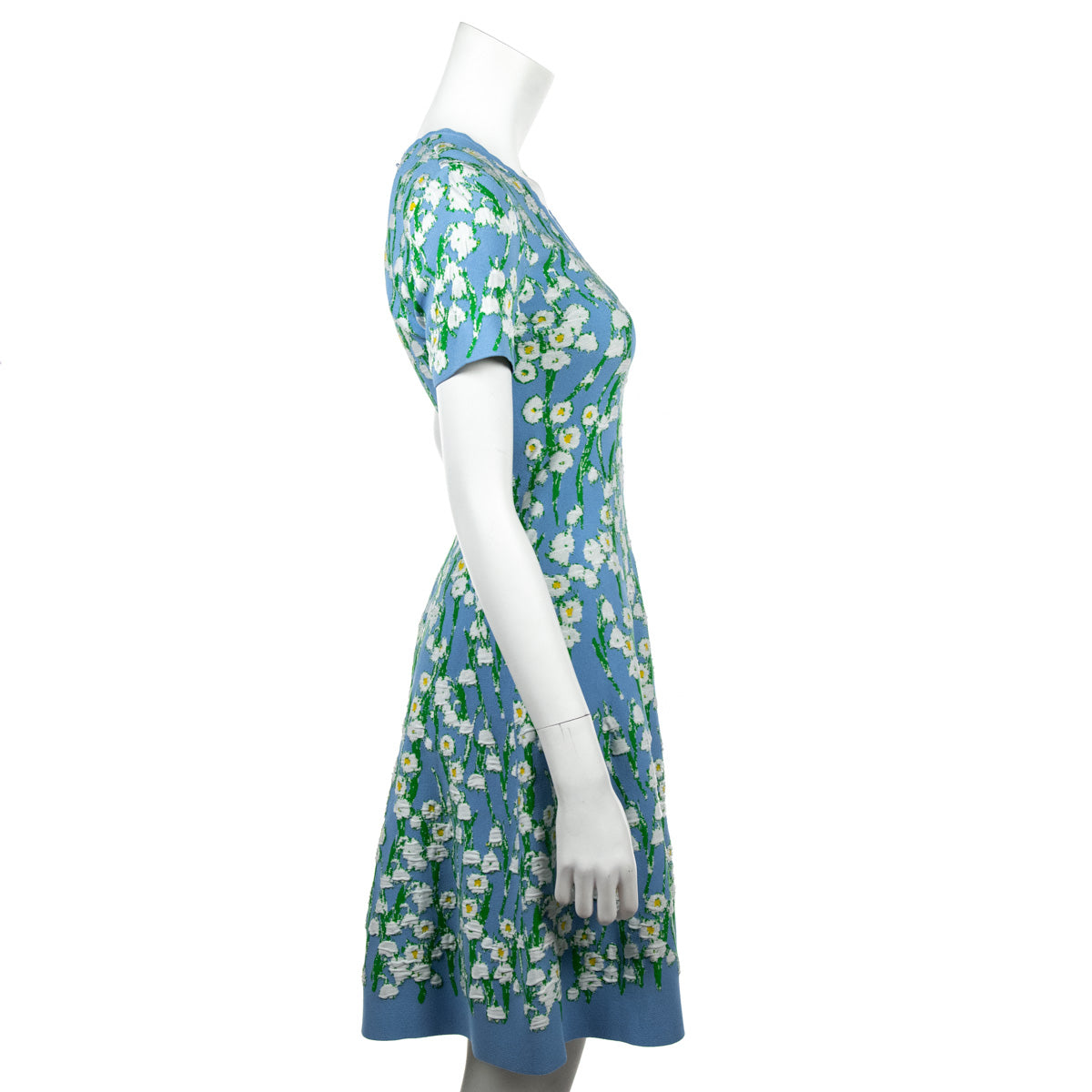 Carolina Herrera Blue Floral Stretch Knit Short Sleeve Dress Size XS | US 4 - Love that Bag etc - Preowned Authentic Designer Handbags & Preloved Fashions