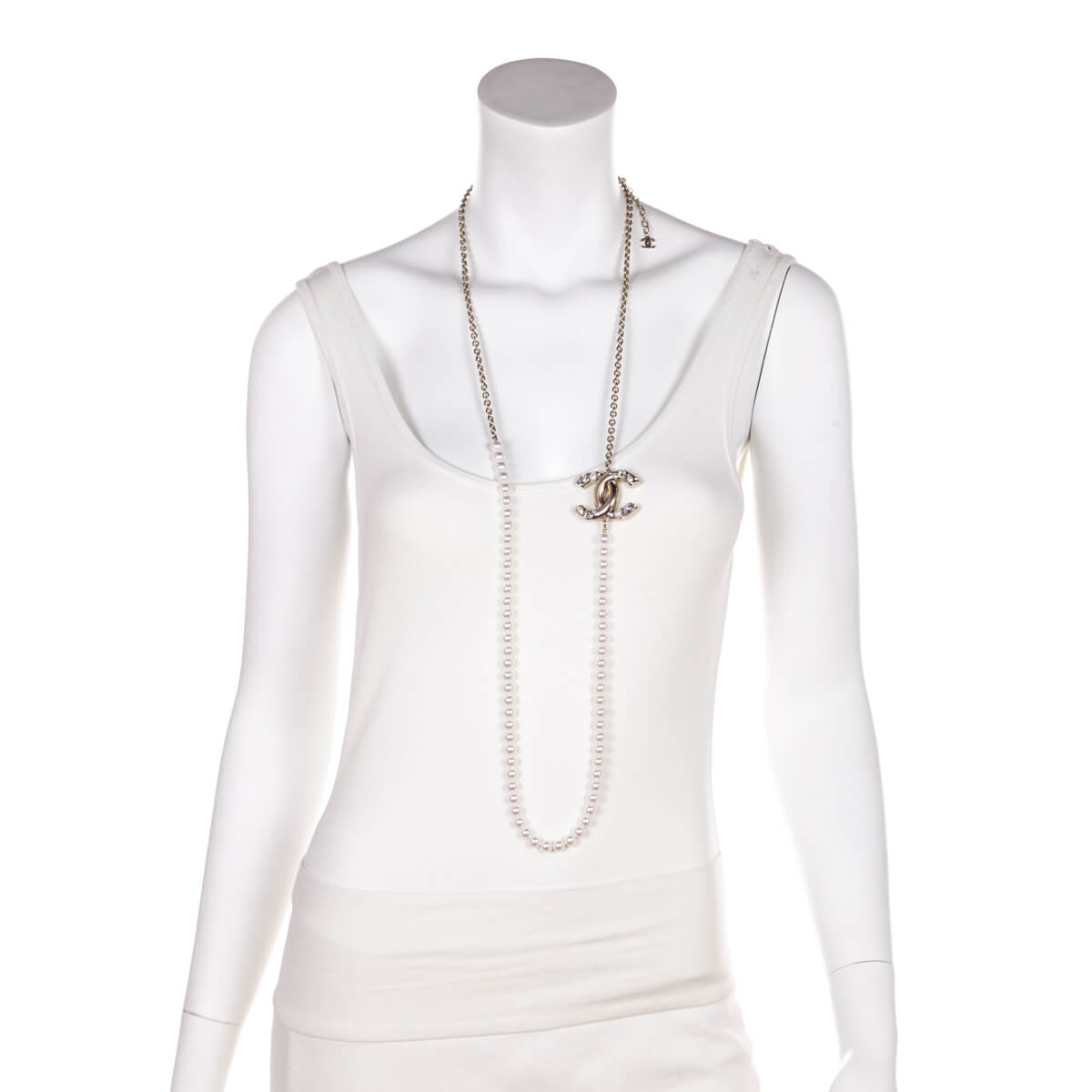 Chanel Faux Pearl & Chain CC Necklace - Love that Bag etc - Preowned Authentic Designer Handbags & Preloved Fashions