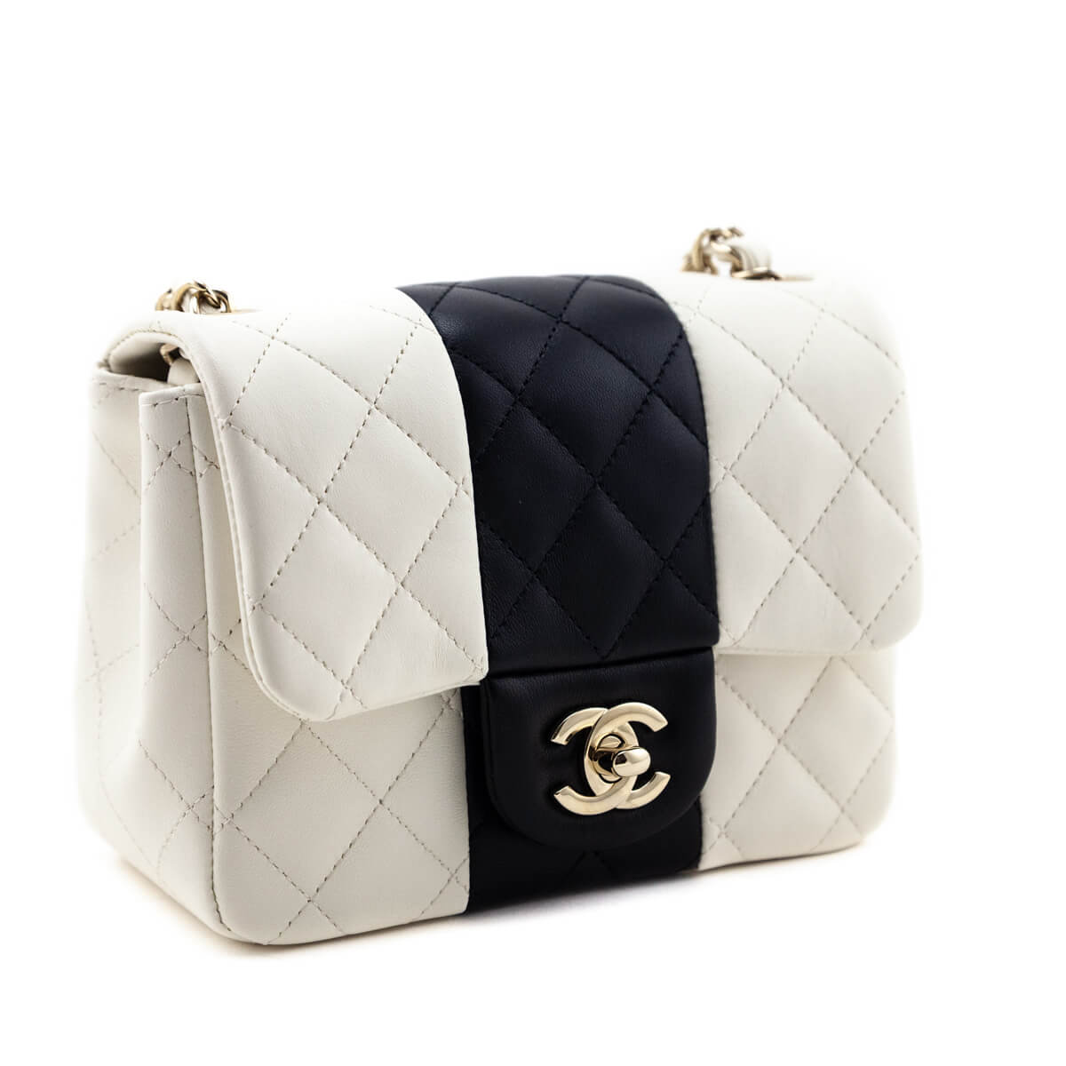 Chanel White & Black Lambskin Quilted Mini Square Flap Bag - Love 历史查询®Bag®幸运飞行艇官方开奖记录-168官方飞艇结果号码预测 - Preowned Authentic Designer Handbags & Preloved Fashions