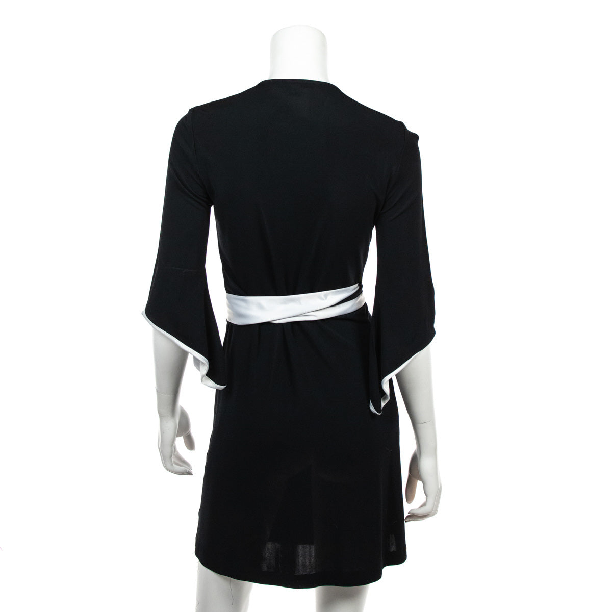 Diane von Furstenberg Black & White Jersey Wrap Dress Size XXS | US 0 - Love that Bag etc - Preowned Authentic Designer Handbags & Preloved Fashions