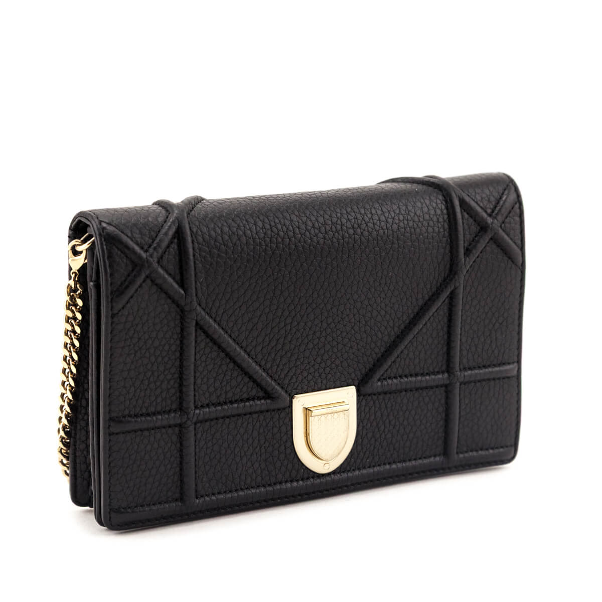 DiorBlackGrainedCalfskinDioramaWalletonChainClutch-2.jpg