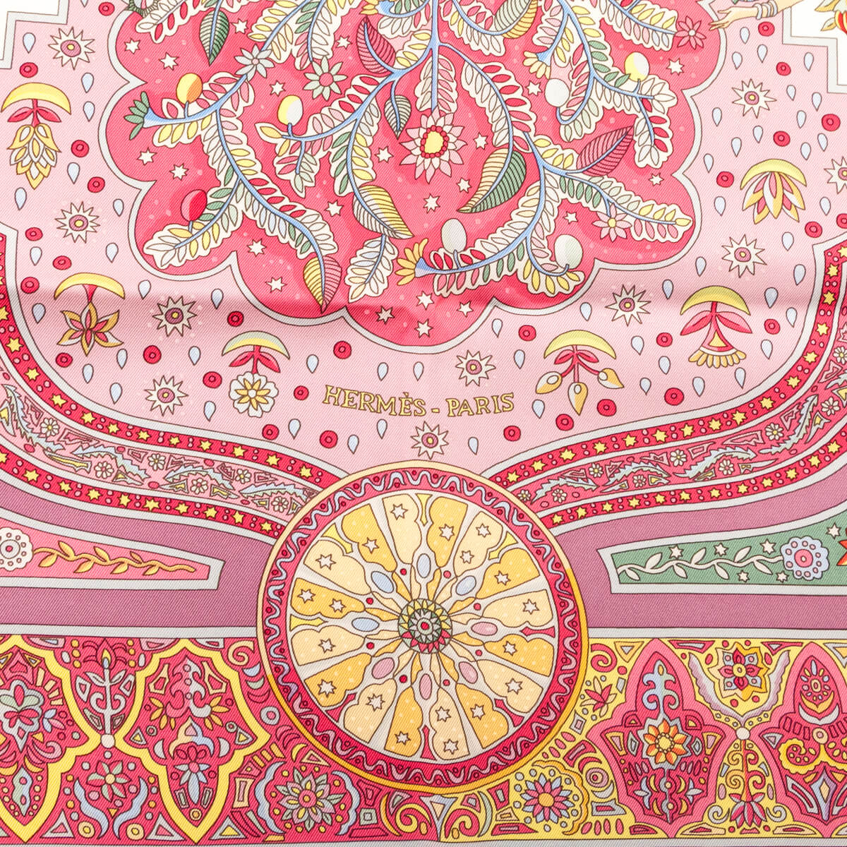 HermesPinkAuxPortesDuPalaisSilkScarf90-2.jpg